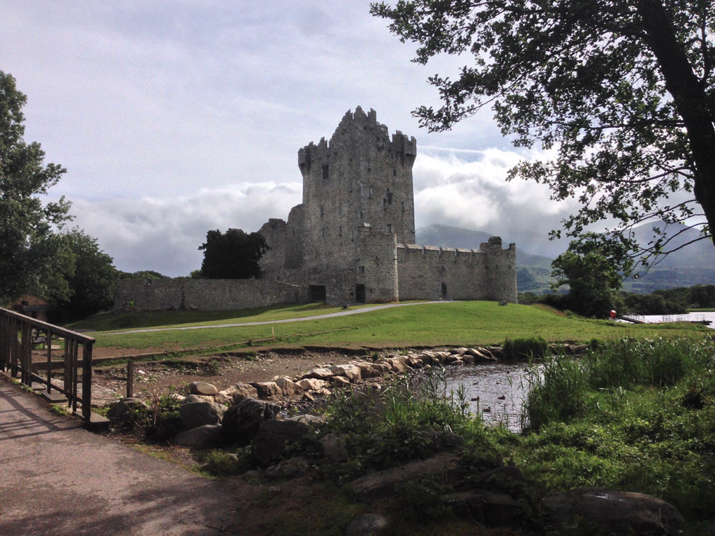 castle - found in Ireland - © Tom Loewen | 14x3.de